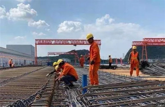 山推建友多套设备助力江苏南沿江城际铁路项目建设